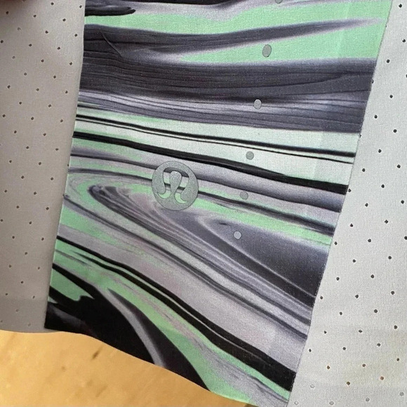 Lululemon Swift Ventilated Running Tank In Paint Glide Warp Multi - Picture 5 of 7